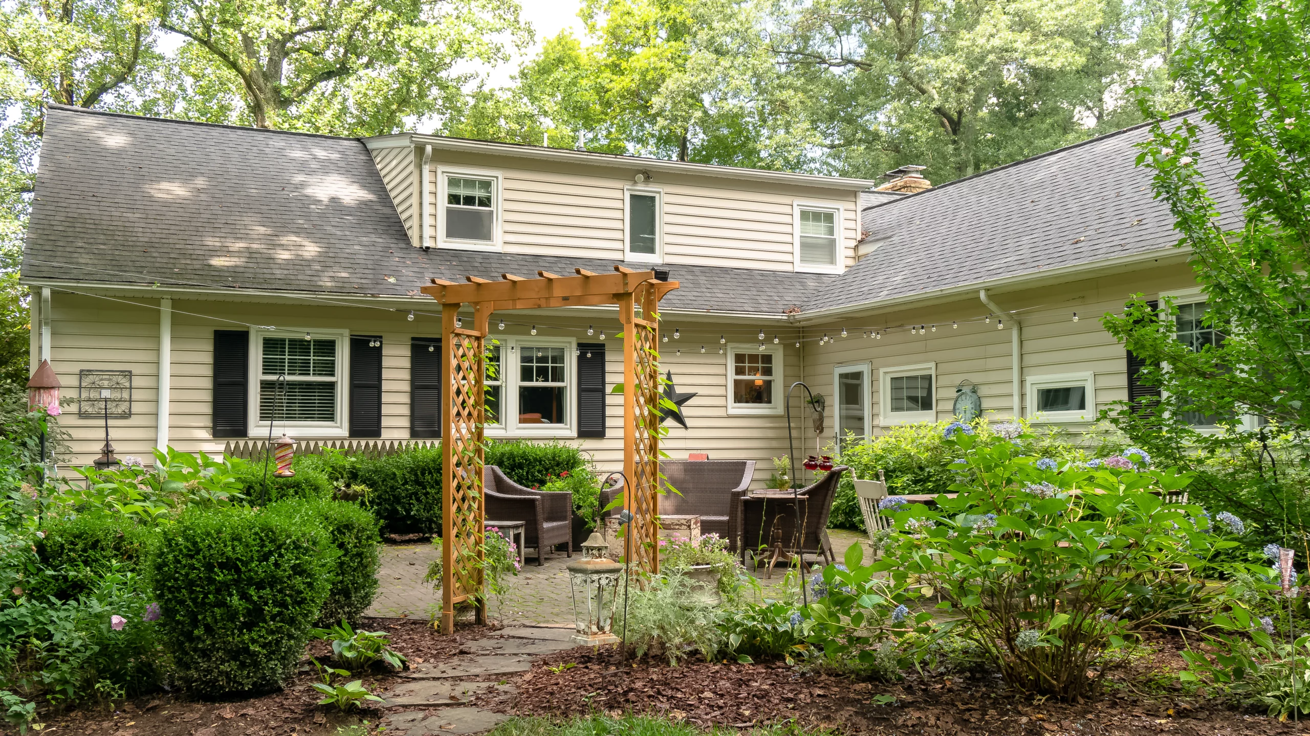 7 Warning Signs You Need To Replace Your Roof In Pasadena, MD