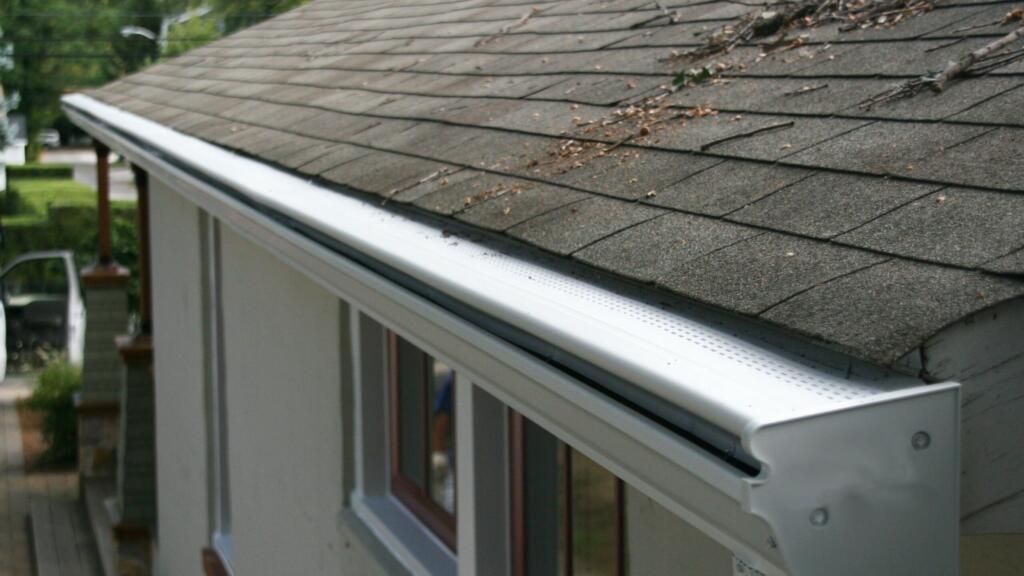 Nested Gutter Seamless Gutter Installation & Replacement | Thompson Creek