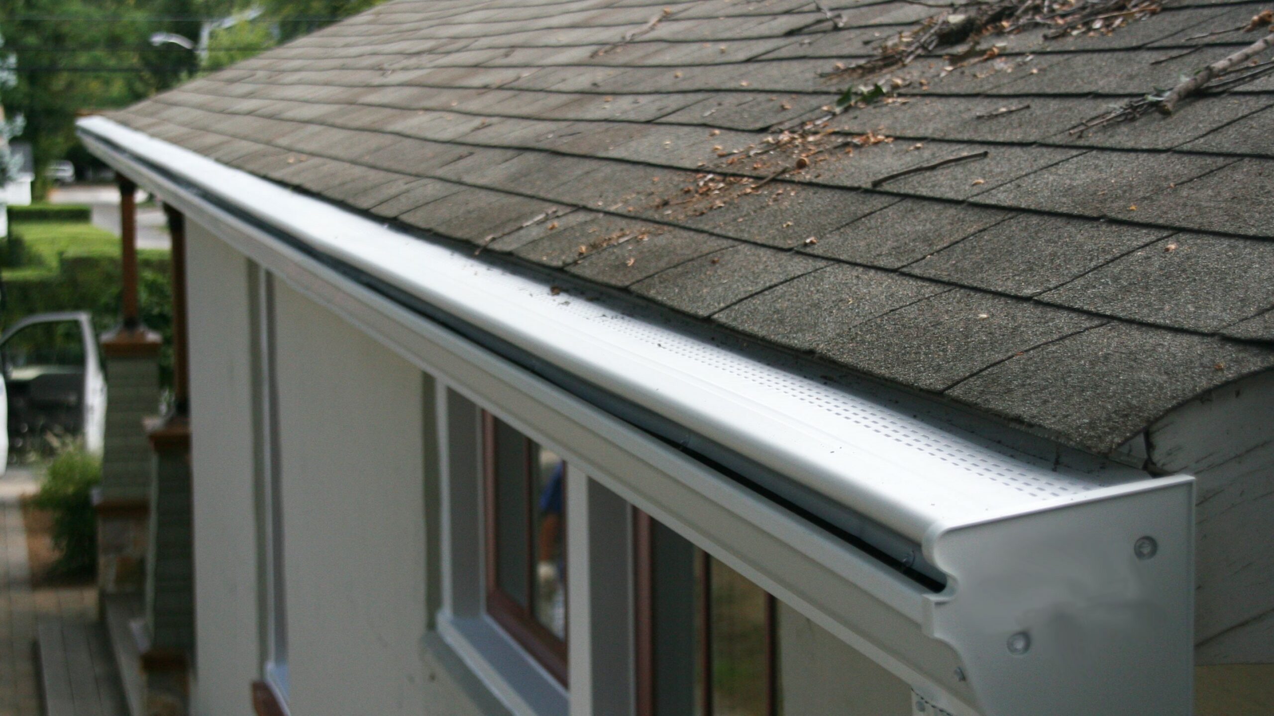 How Seamless Gutters Can Improve your Home’s Beauty and Keep It Safe